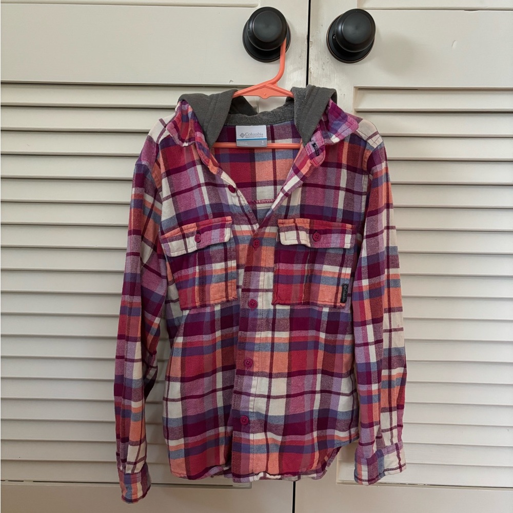 Columbia size 8 plaid flannel